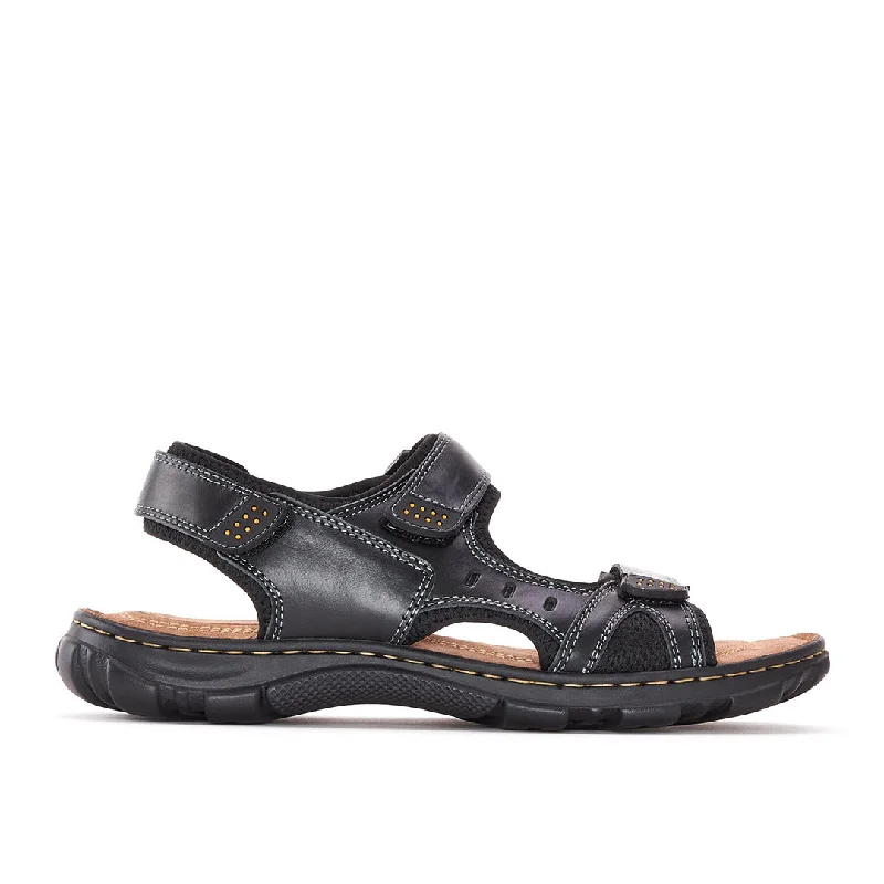 Men's sandals in a neutral color like black or brownBergman