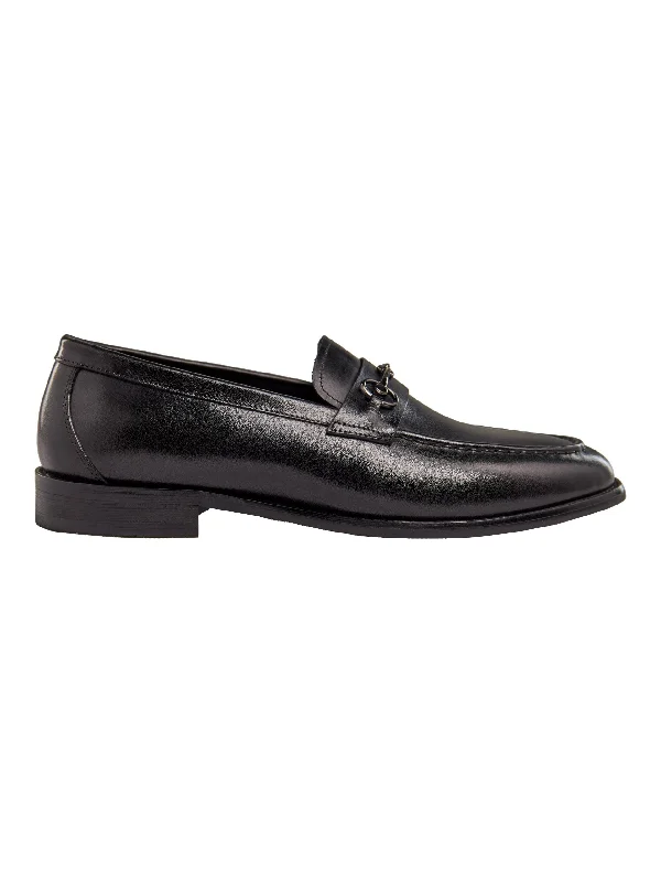 Men's loafers with a perforated leather upper for ventilationBLACK SNAFFLE BUCKLE LEATHER SHOES