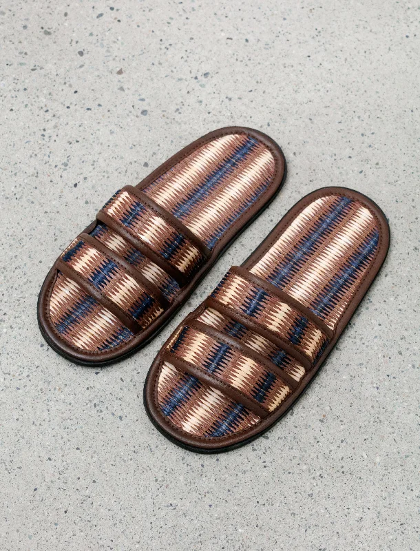 Men's sandals with a flexible sole for easy movementDuotone Summer Slides Brown Blue