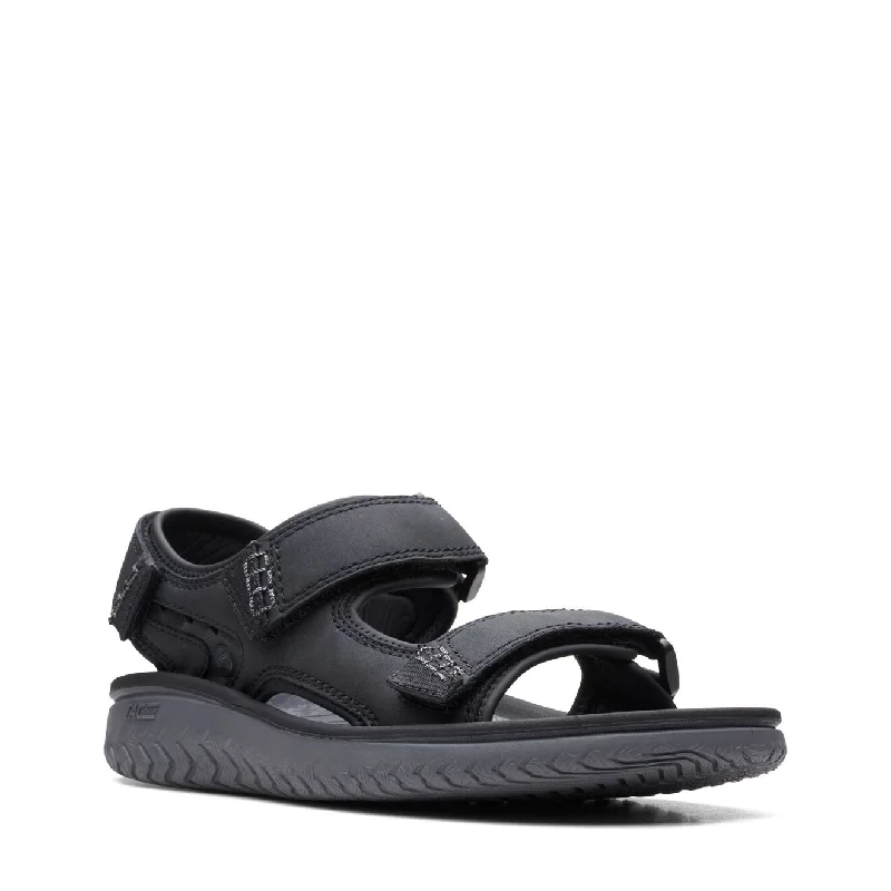 Men's sandals with a buckle closureClarks Wesley Bay Black 26165205 Mens