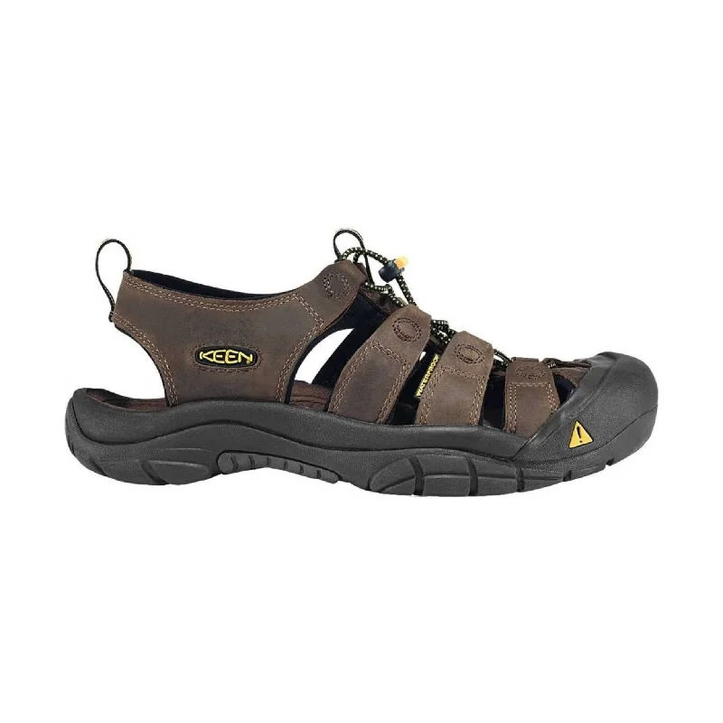 Men's sandals with a contrast stitching detailKEEN Men's Newport - Bison