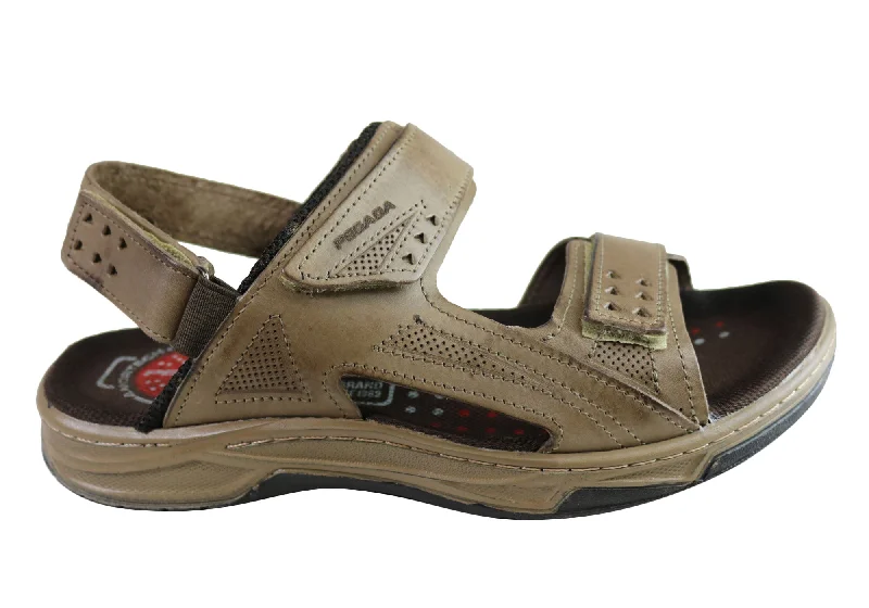 Men's sandals with a toe post designPegada Jeff Mens Leather Comfortable Cushioned Sandals Made In Brazil