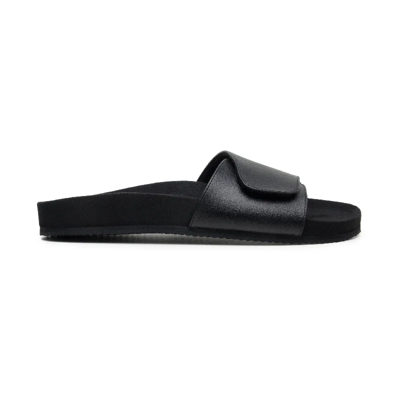 Men's sandals with a cushioned footbed'René' unisex footbed sandal with vegan-leather upper by Zette Shoes - black