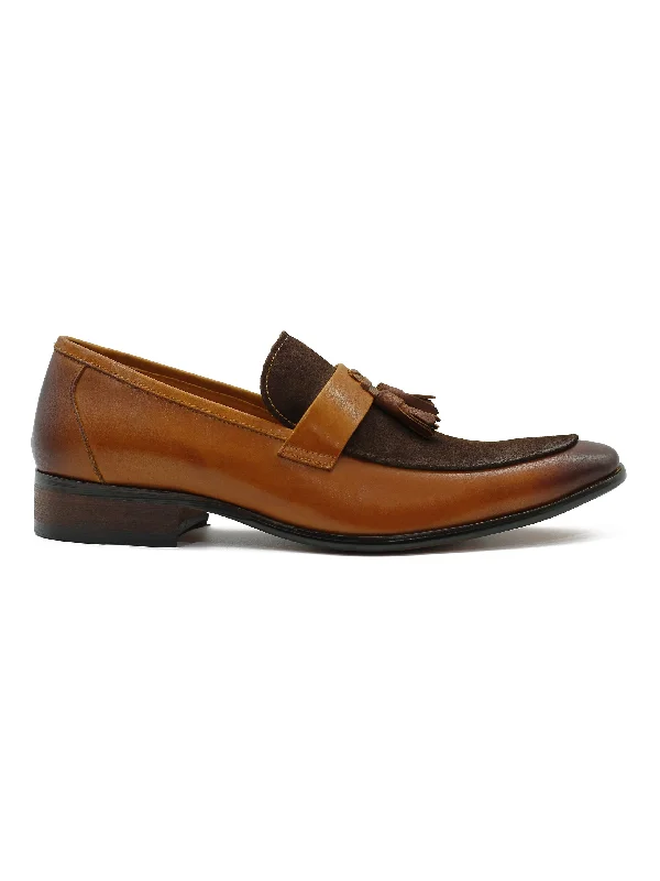 Men's loafers with a cushioned footbedTAN LEATHER & SUEDE TASSEL LOAFER