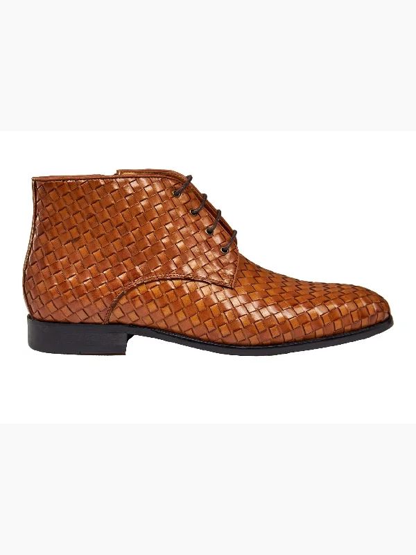 Men's loafers with a pointed toe for a stylish appearanceTAN WOVEN LEATHER BOOTS