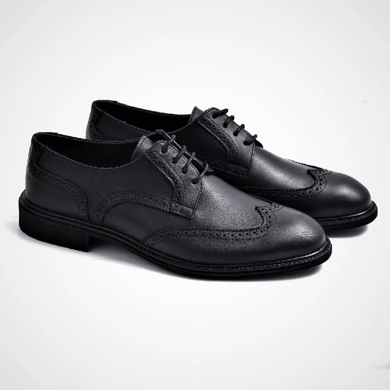 Men's Oxford shoes with a decorative inlay on the toe1954 Timeless Wingtip Brogue Oxford - Men's leather Dress Shoes (Signature Collection)