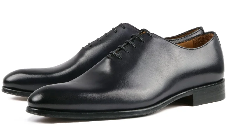 Men's Oxford shoes with a decorative inlay on the toeBenson Wholecut Oxford Grey