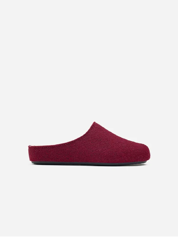 Men's plush slippers with a faux fur liningDate Men's Vegan Mule Slippers | Burgundy