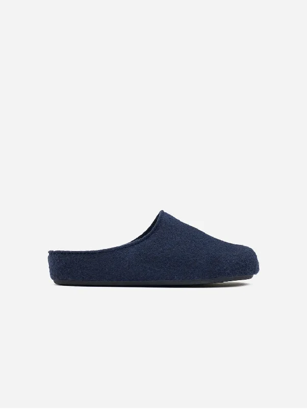 Men's plush slippers with a faux fur liningDate Men's Vegan Mule Slippers | Navy