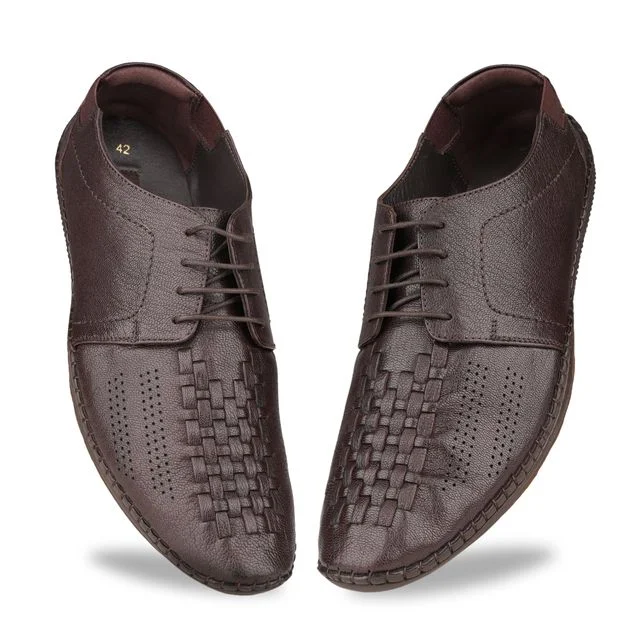 Brogue - perforated men's Oxfords for a traditional lookEzok Brown Casual Leather Shoes For Men