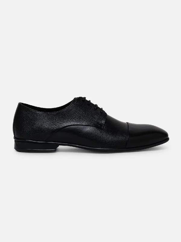 Men's Oxfords with a cap - toe design and a rubber heelEzok Formal Shoes For Men