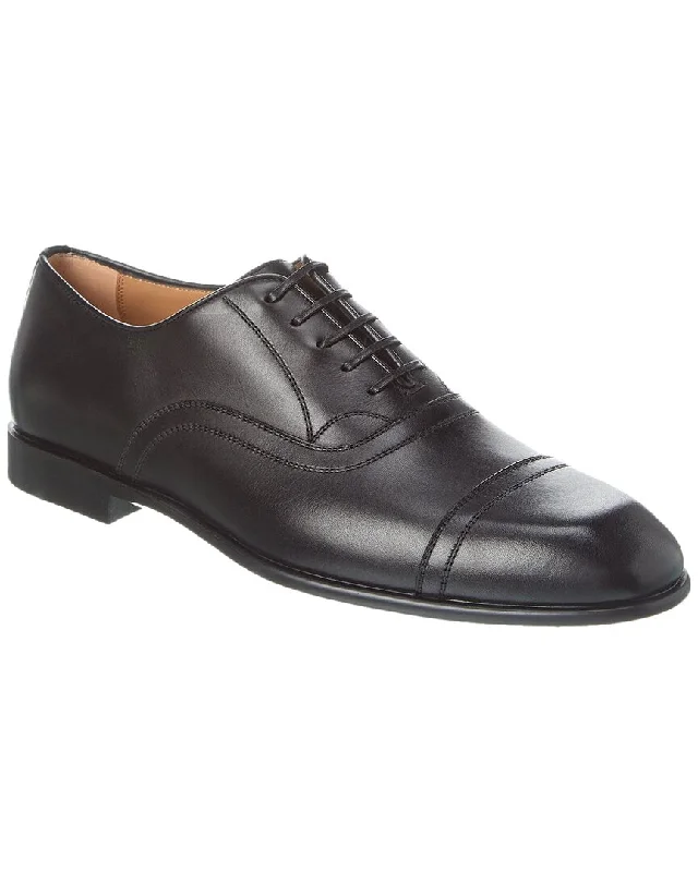 Men's Oxfords with a classic silhouette and a high - shine finishFerragamo Cortez Leather Oxford