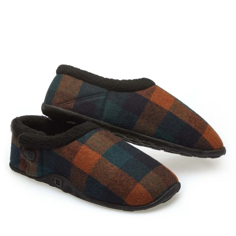 Men's slippers with a leather sole for a classic lookHarry - Navy Rust Check Men's Slippers