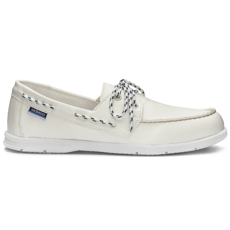 Men's boat shoes with a moc - toe designJackman - White