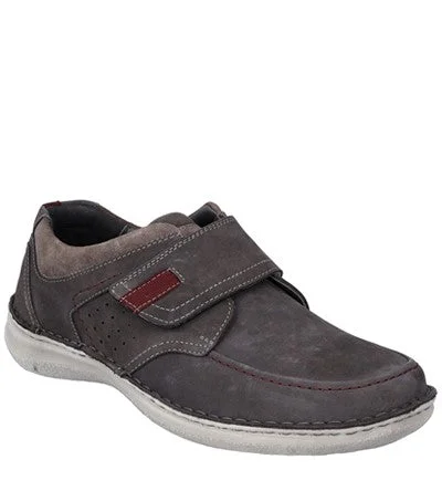 Breathable men's casual shoes for warm weatherJOS ANVERS 93