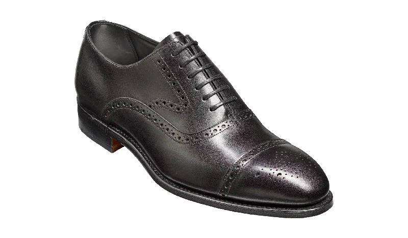 Men's Oxfords in a dark burgundy leather for a unique styleLerwick - Black Calf