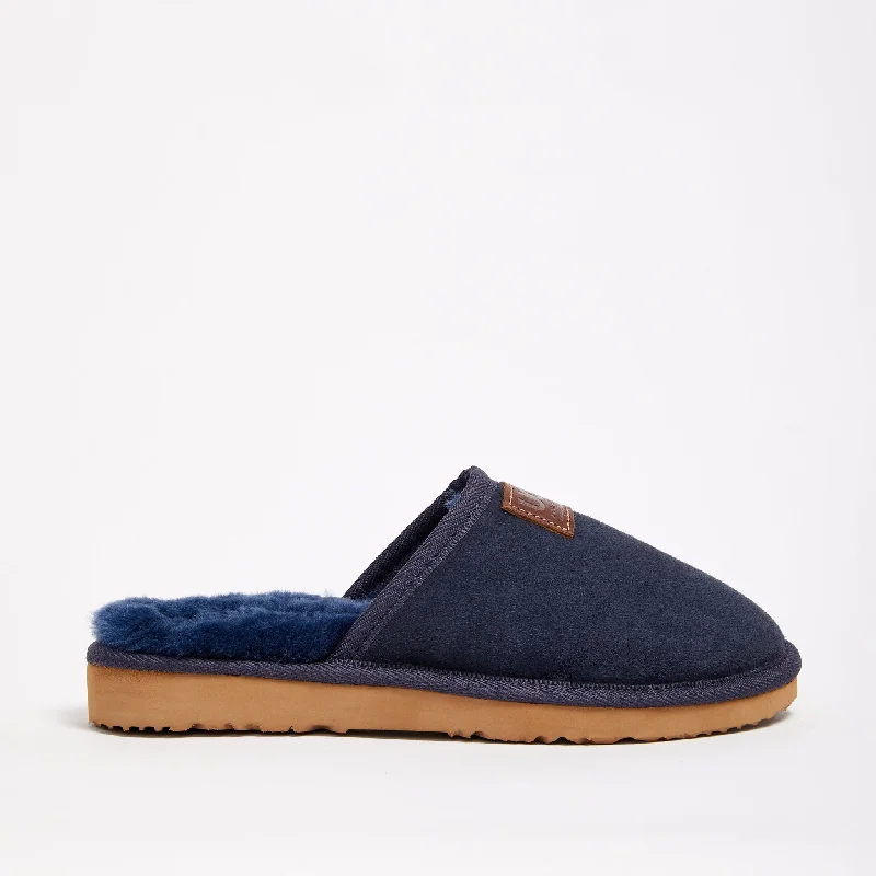 Men's slippers with a pointed toe for a stylish appearanceLimited Edition Men's Classic Slipper