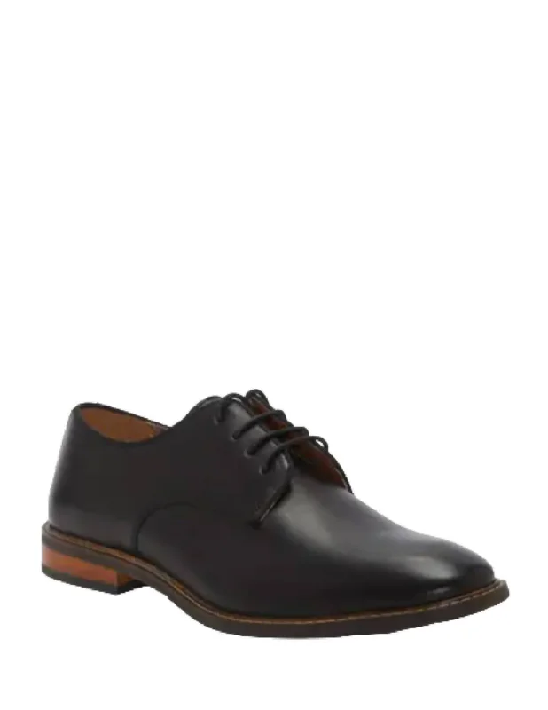 Men's leather Oxford shoes with a plain toeLyre In Black