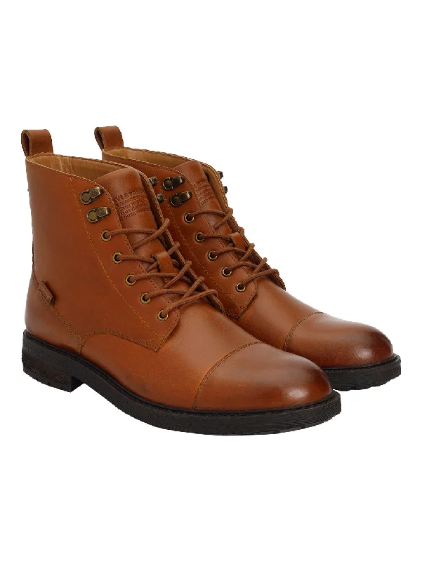 Men's casual shoes with a low - profile designMen's Brown Solid Boots