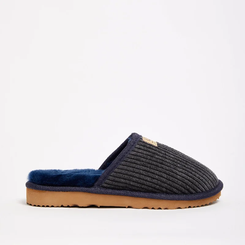 Men's slippers with a padded footbed for all - day comfortMen's Corduroy Classic Slippers