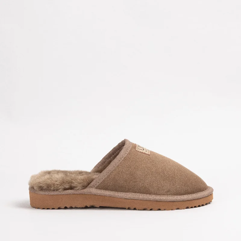 Men's slippers with a shock - absorbing midsoleMen's Limited Edition Heritage Classic Slipper