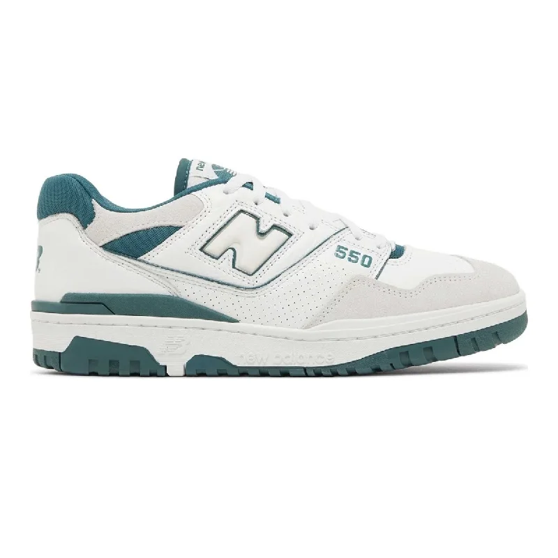 Men's Oxfords with a low - heeled design and a square toeNew Balance Men's BB550STA White/Teal