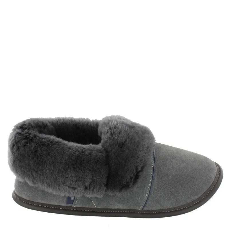 Men's slippers in a warm color like red or brownLazybone Sheepskin Slippers