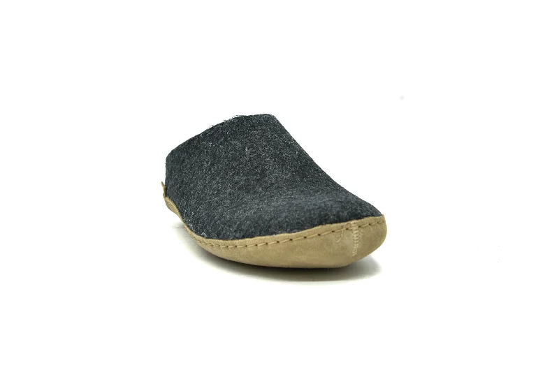 Men's slippers with a pointed toe for a stylish appearanceGLERUPS DK Slip-on Charcoal +42