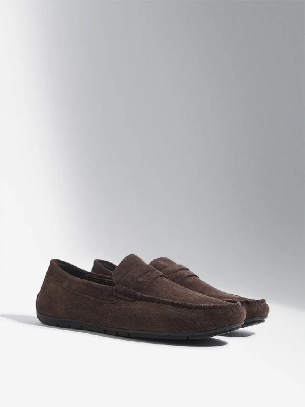 Men's casual shoes with a padded heel for comfortSOLEPLAY Brown Suede Loafers