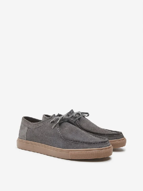 Men's casual shoes with a sporty look and feelSOLEPLAY Grey Lace-Up Suede Shoes