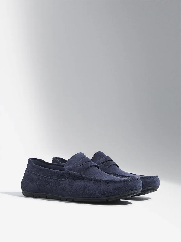 Men's casual shoes with a flexible rubber outsoleSOLEPLAY Navy Suede Loafers