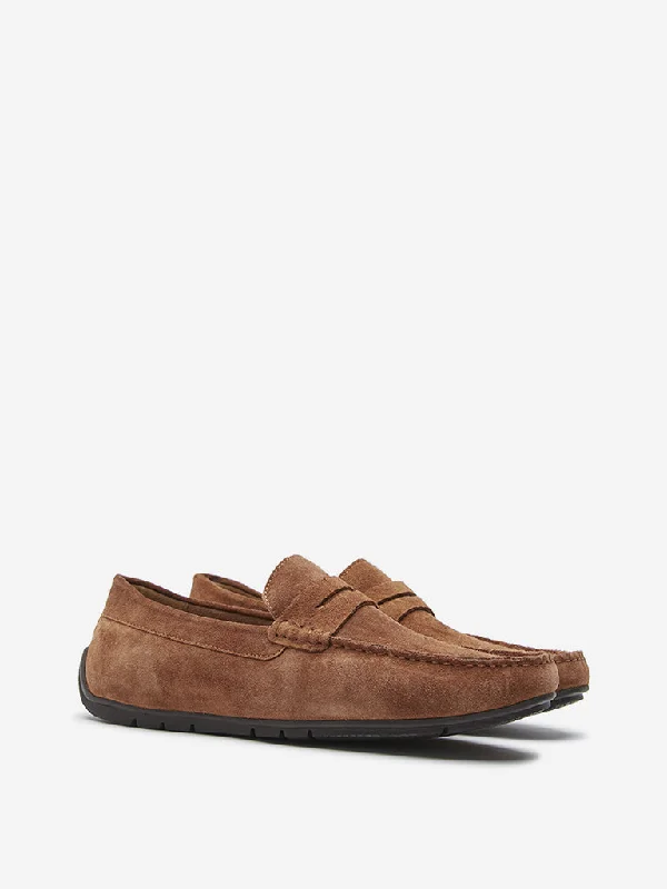 Men's casual shoes with a sporty look and feelSOLEPLAY Tan Suede Loafers