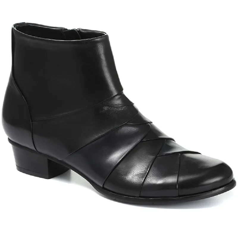 Men's slippers with a shock - absorbing midsoleStefany-172 Leather Ankle Boots - SINO30501 / 316 156