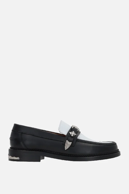 Men's slippers with a logo patch on the sidebuckle-detailed smooth leather loafers