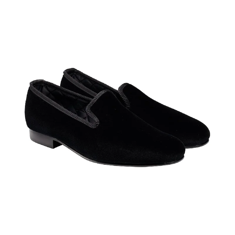 Men's slippers with a rubber sole for outdoor usePlain Albert Black Velvet