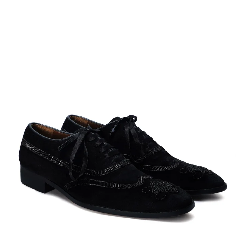 Men's Oxfords in a dark burgundy leather for a unique styleWingtip Zardosi Black Lace-Up Wedding Formal Shoes