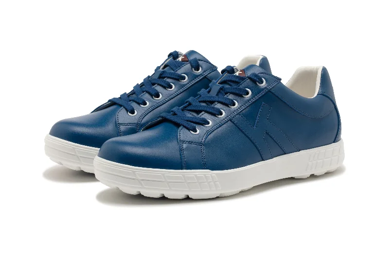 Golf shoes with a contrast stitchingDrive 01   Blue   Men`s golf Shoes   D001 012