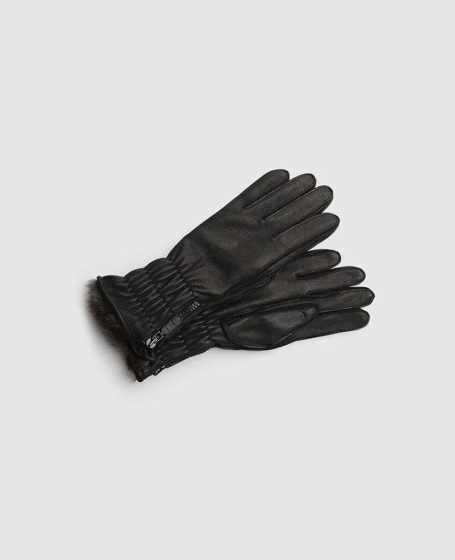 Men's boat shoes in a two - tone color schemeWinter leather gloves - Black