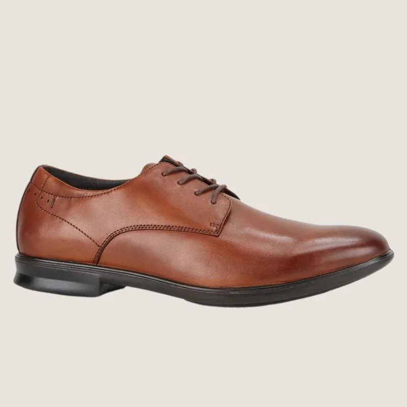 Men's formal shoes with a leather sole and heelHush Puppies Cale Dress Shoe