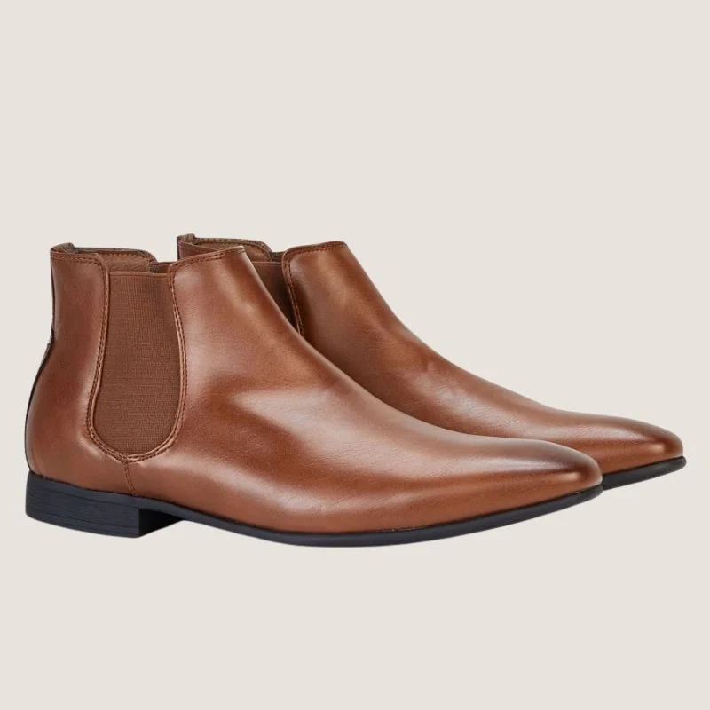 Men's formal shoes in a black or brown leatherJM Oliver Boot