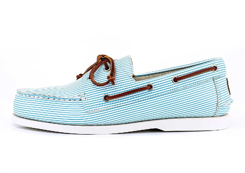 Low - top men's boat shoes for a sleek appearanceThe Classic Hinder Seersuckers Boat Shoe