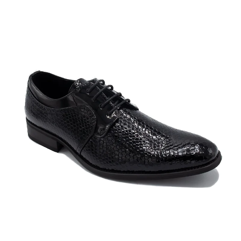 Men's formal shoes with a smooth leather finishUV SIGNATURE LACE UP DRESS SHOW UV812